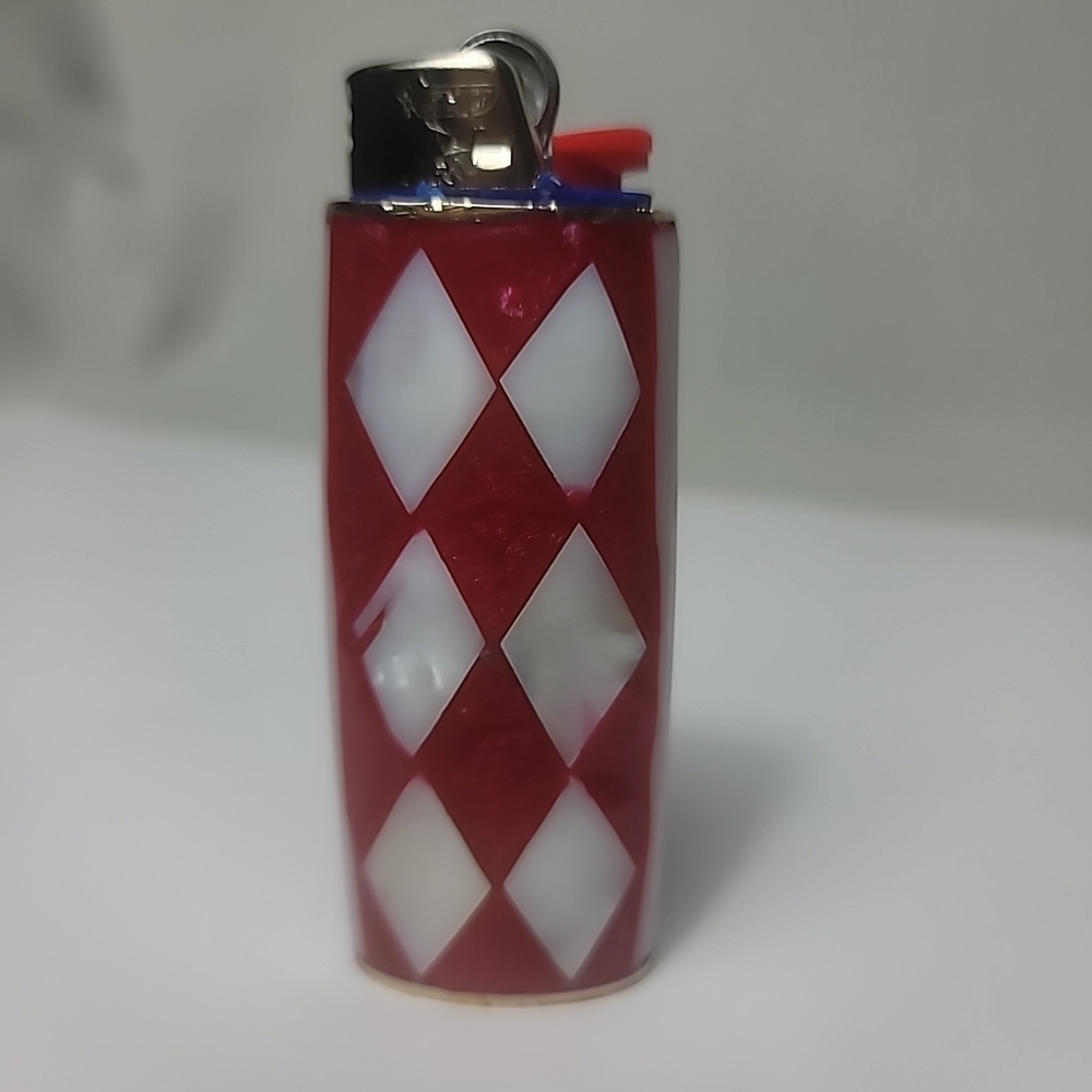 ✨ Vintage Red & White Diamond Lighter Case – Mother of Pearl & Resin Art ✨